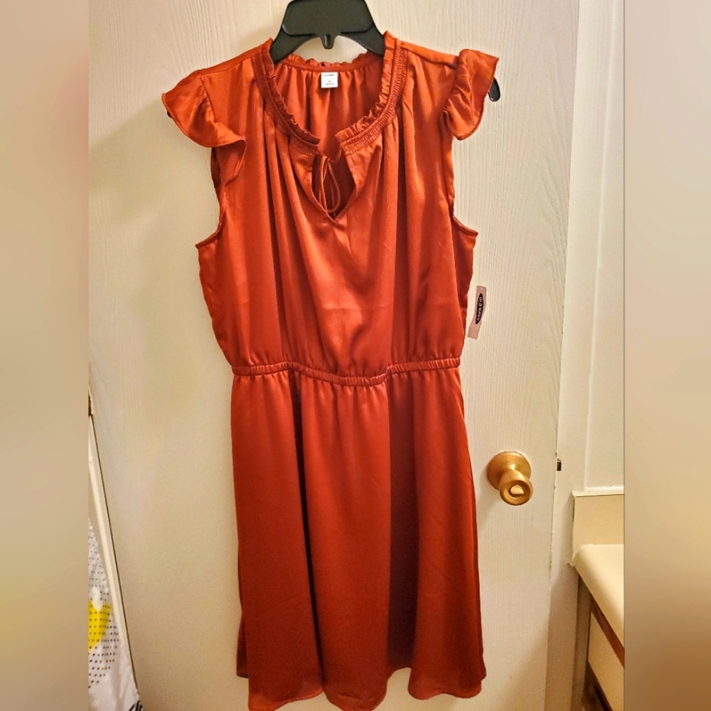 Old Navy Fluttered Sleeve Dress